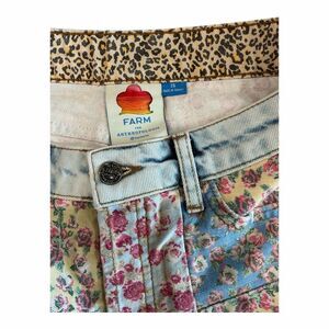 NWOT Farm Rio Anthropologie Women’s 26 HR Patchwork Denim Floral Shorts